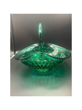 Tiara Vintage Green Diamond Point Basket